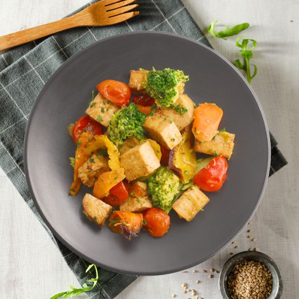 Piatto Equilibrato Tofu In Salsa Tamari Con Verdure Di Stagione Con