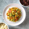 Paella vegana con zafferano e verdure - immagine 2
