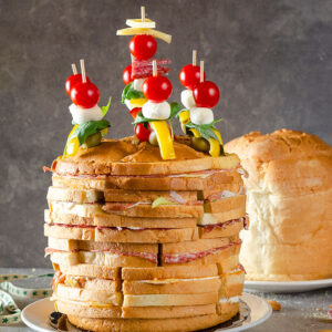 Panettone gastronomico farcito