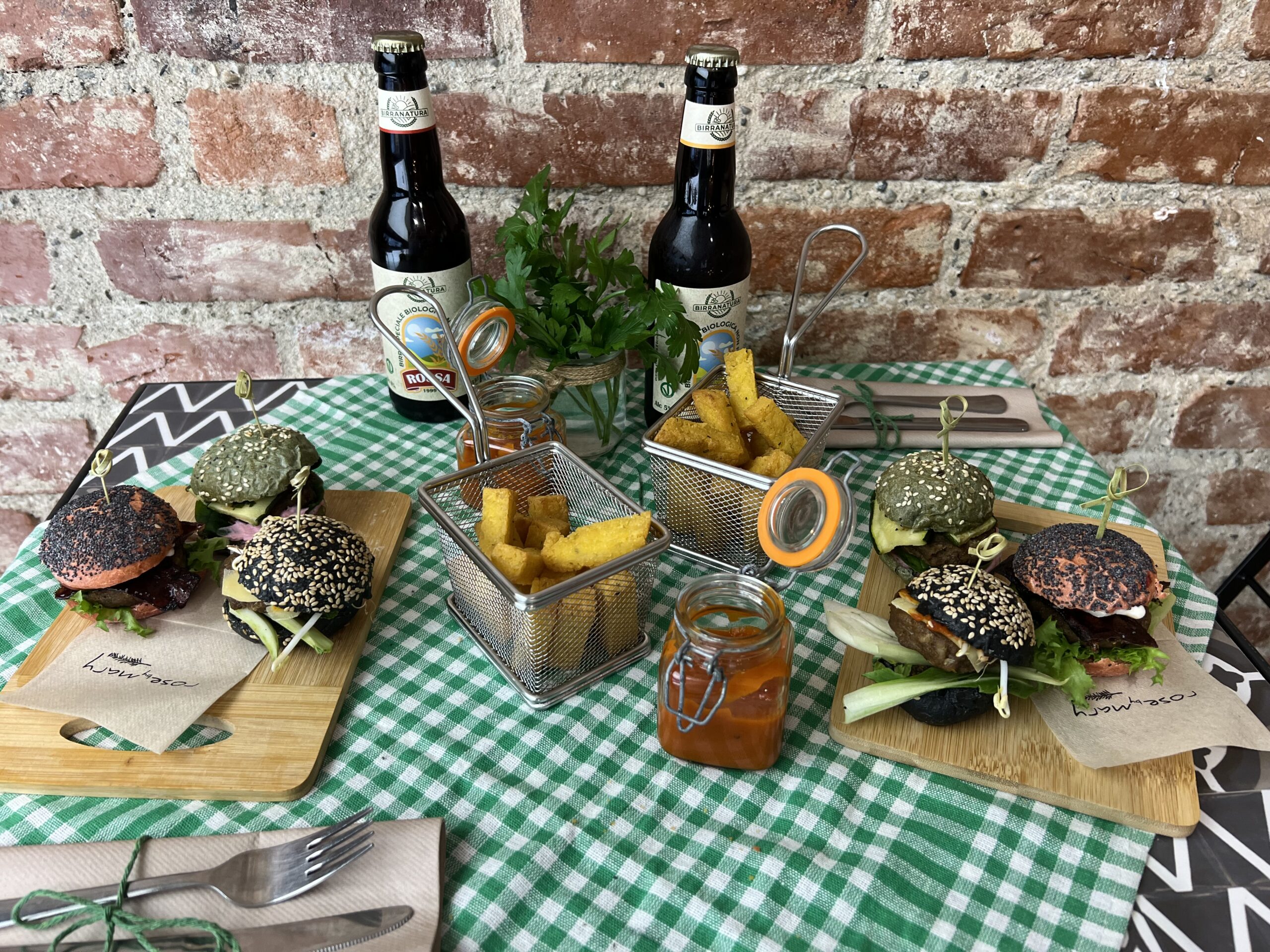 DEGUSTAZIONE HAMBURGER-PLANT BASED