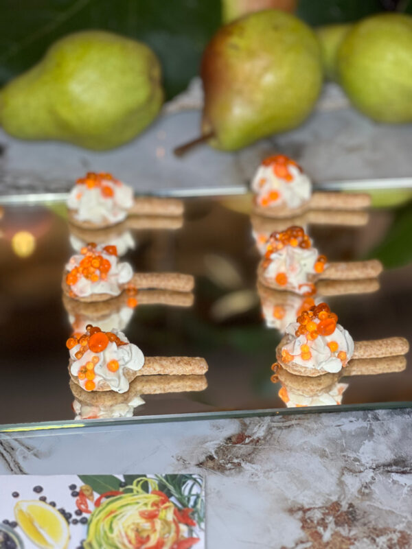 Cucchiaio di maionese al mojito con caviale all'aperol (n. 6 pezzi)